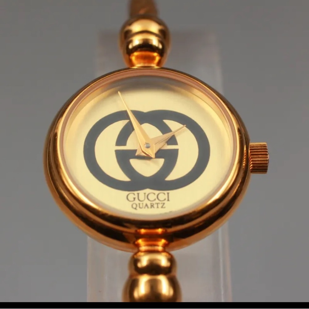 Gucci Swiss Quartz Watch in Mint Condition - Picture 3 of 9